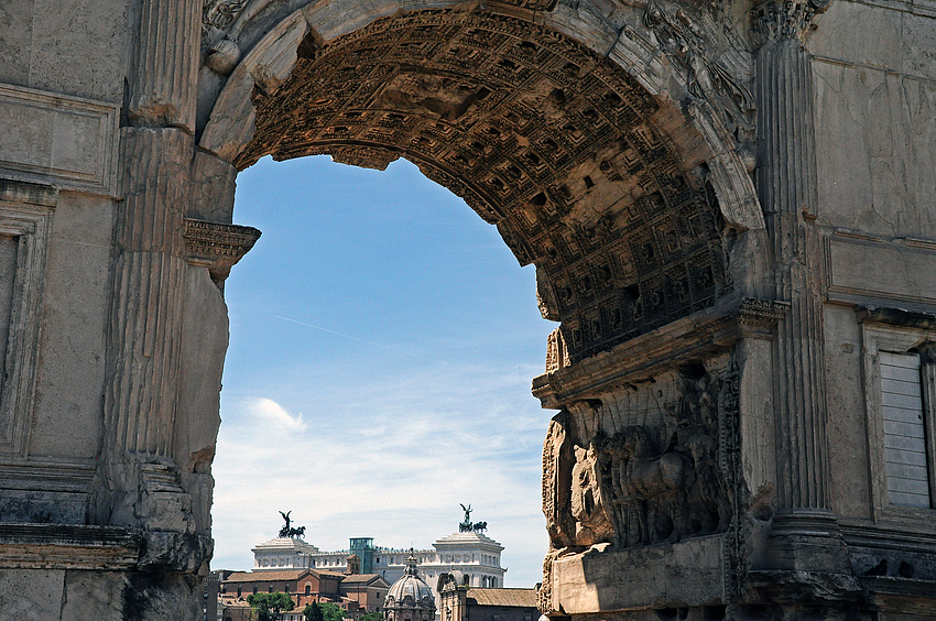 Rom Forum Romanum mit Blick auf die "Schreibmaschine"