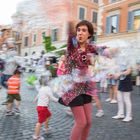 Rom Kinderunterhaltung vor Santa Maria in Trastevere