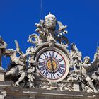 Rom - Uhr am Petersdom