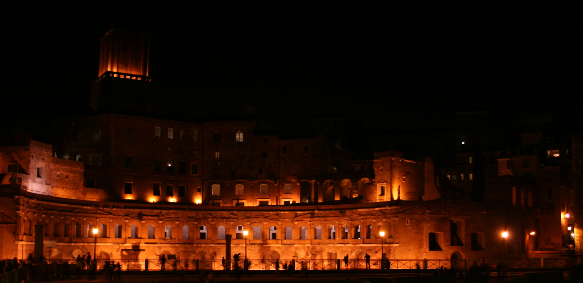 Roma di notte - Fori Traianei