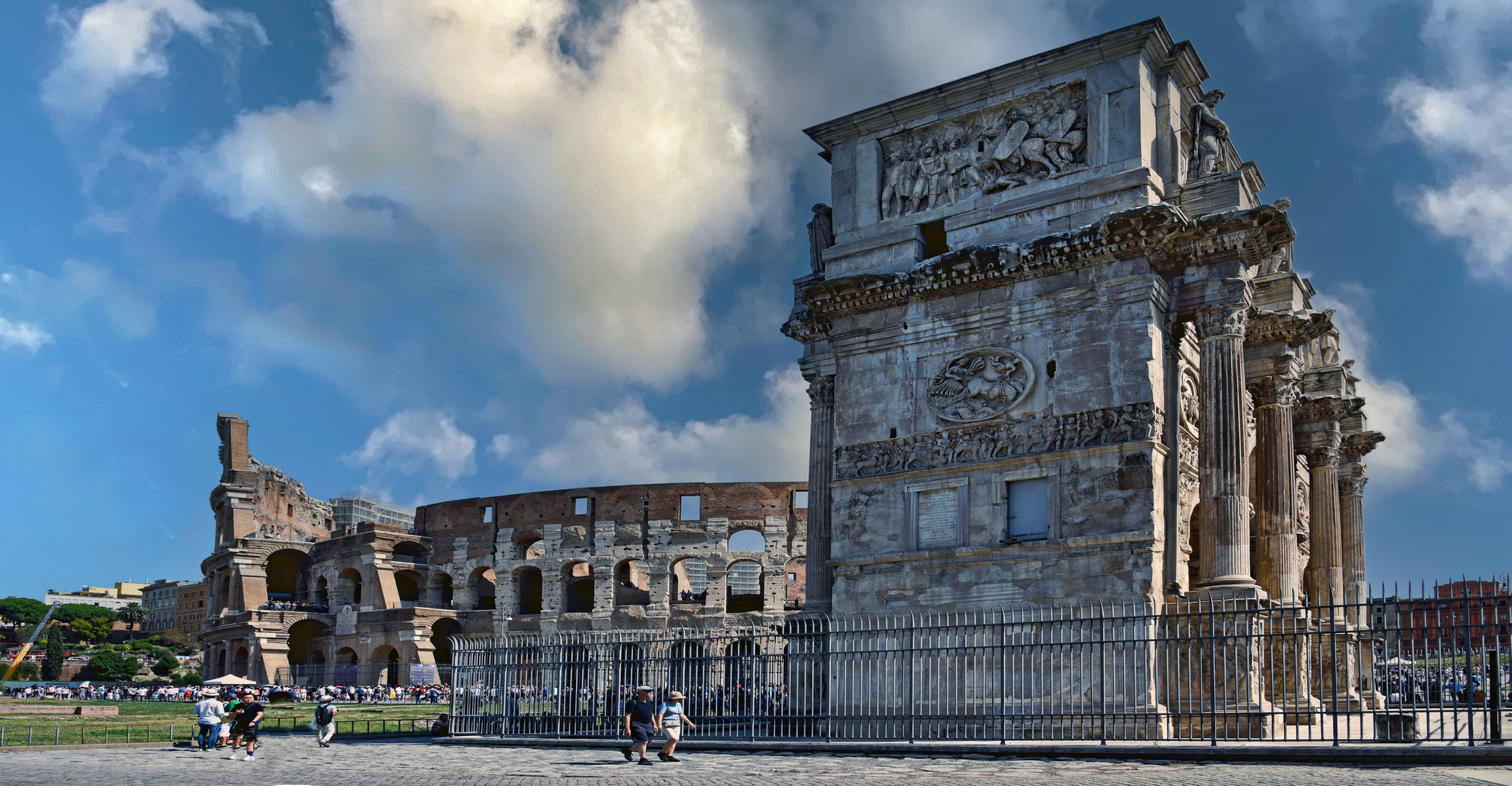 ROMA - Kolosseum / Triumphbogen -