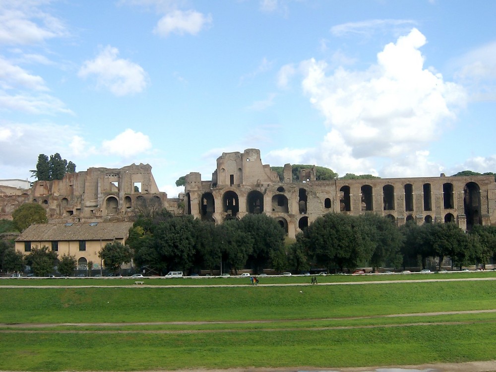 ROMA, le imponenti rovine del Palatino