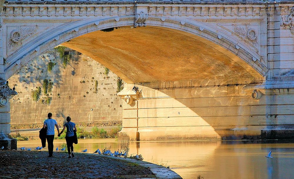 Roma silente : "Tenersi per mano"