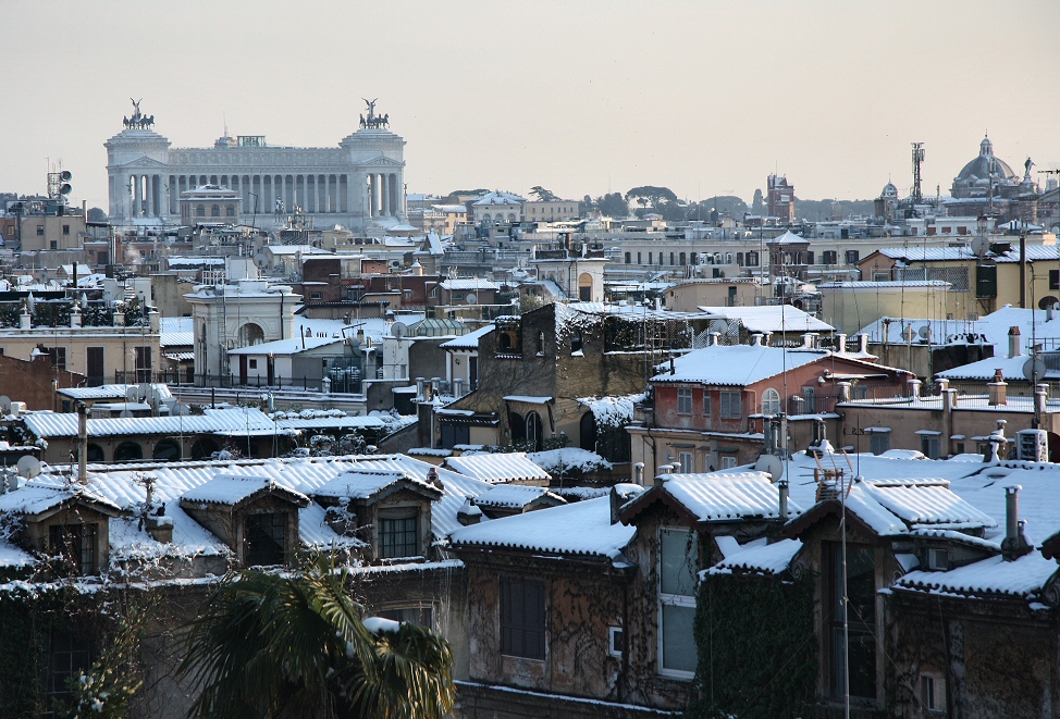 Roma sotto la neve