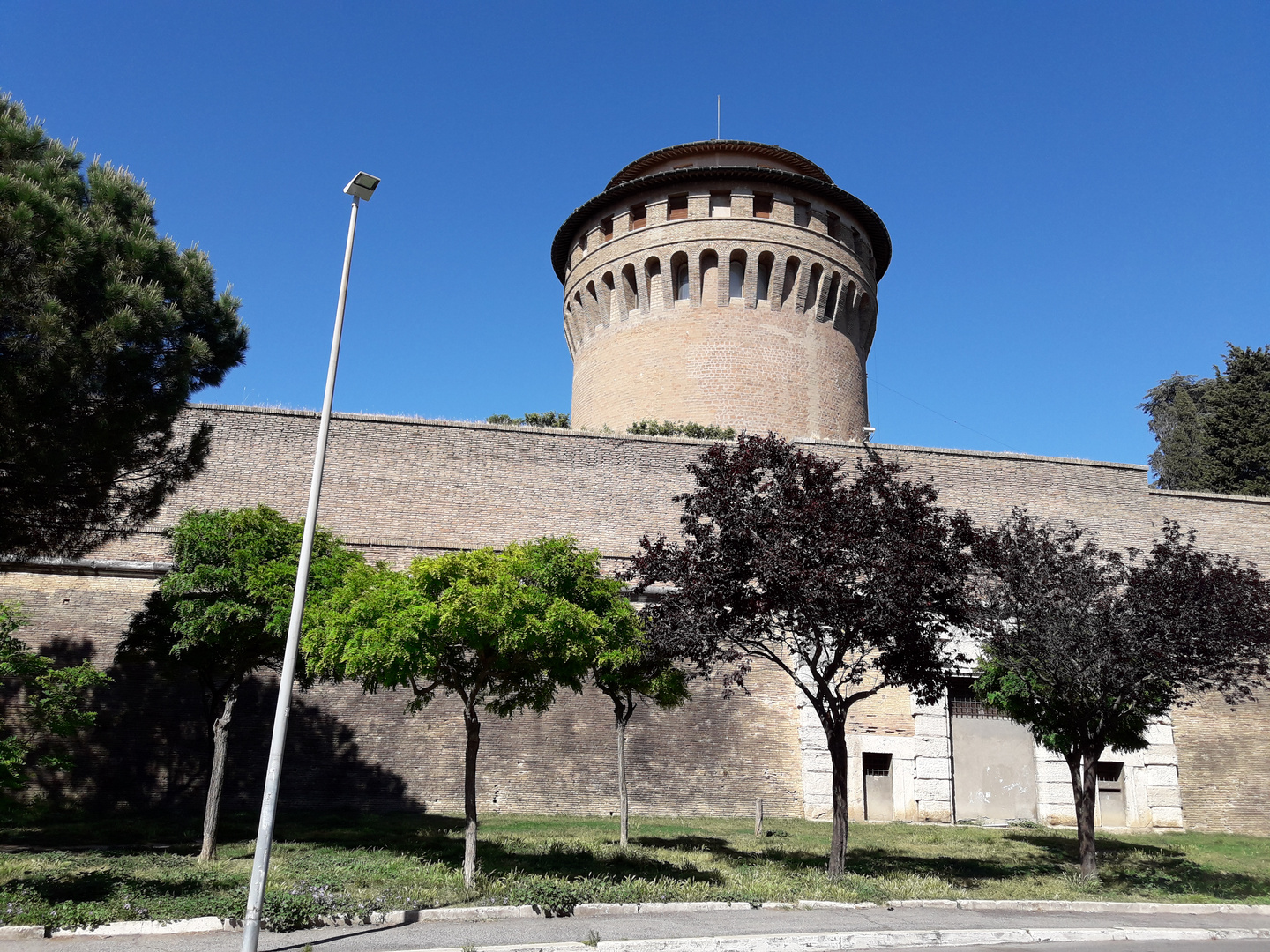 Roma - Viale Vaticano - Torre San Giovanni