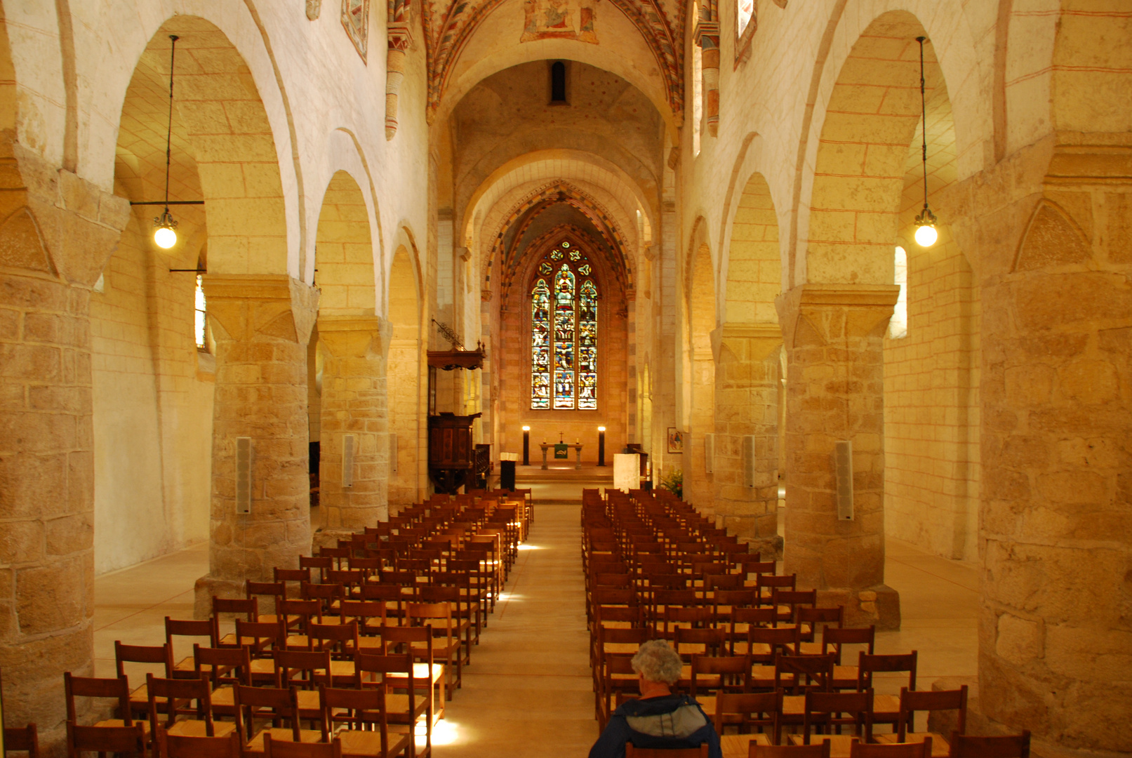 Romanische Abteikirche Romainmotier,ein Kraftort