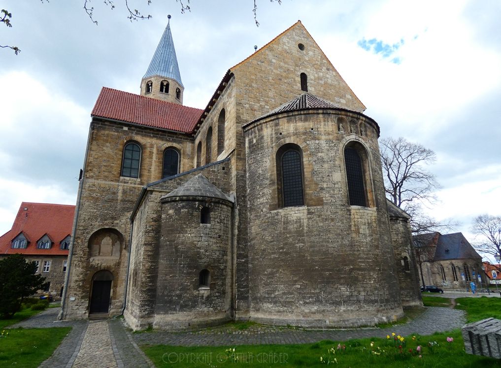 Romanische Basilika