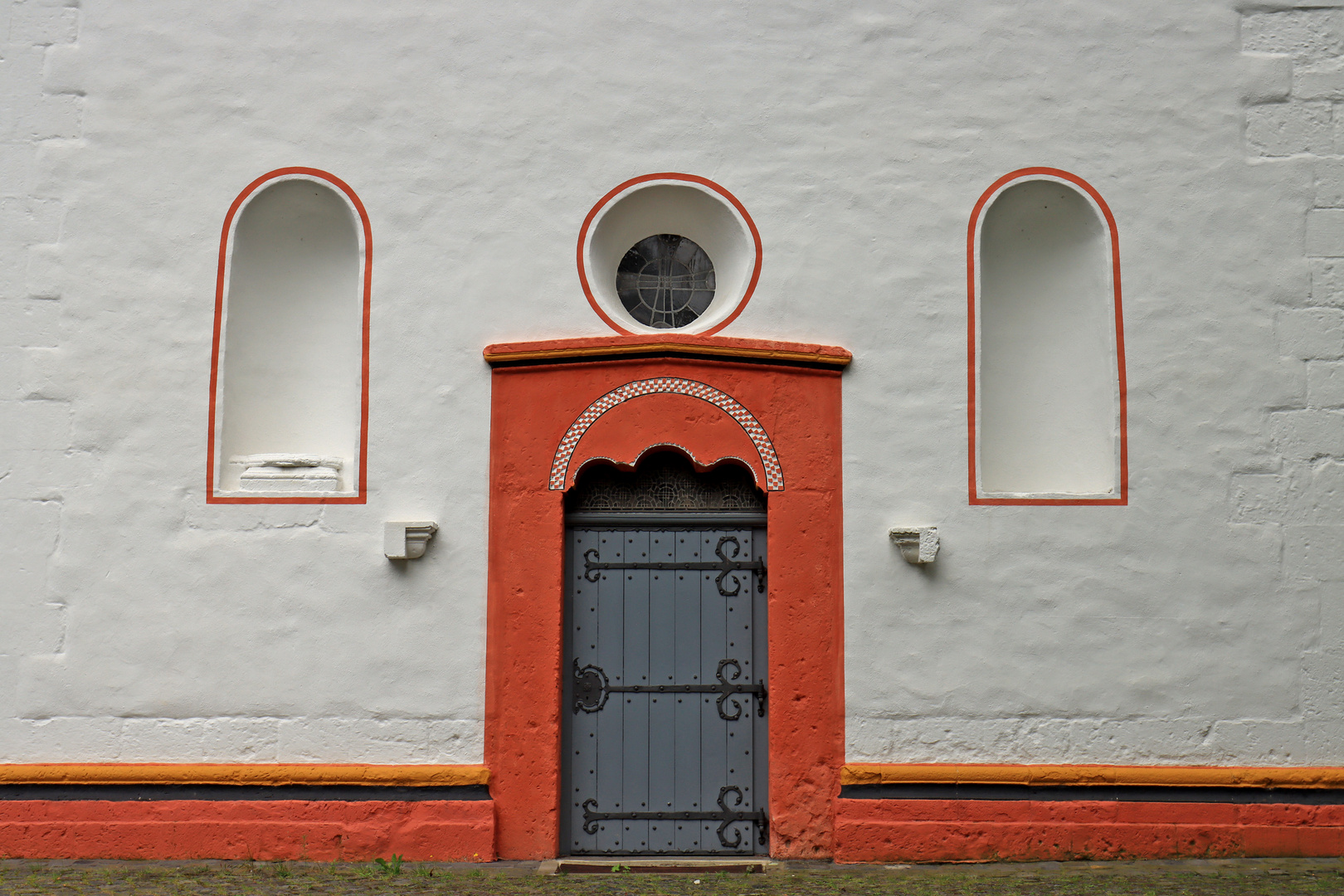 Romanische Doppelkirche (Detail)...(4)