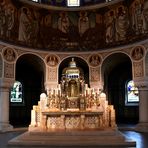 Romanshorn (CH) Pfarrkirche St. Johannes Blick zum Hochaltar