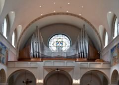 Romanshorn (CH) Pfarrkirche St. Johannes Blick zur Orgel