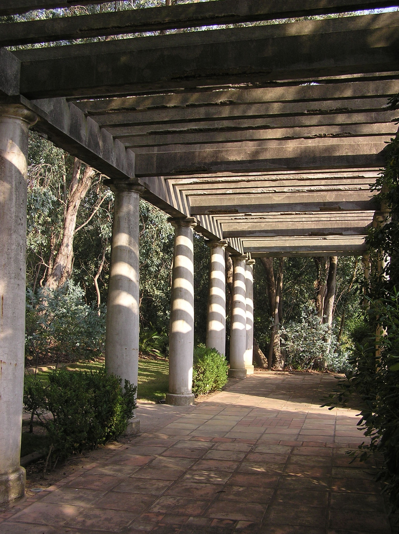 Romantique Pergola du Domaine du Rayol