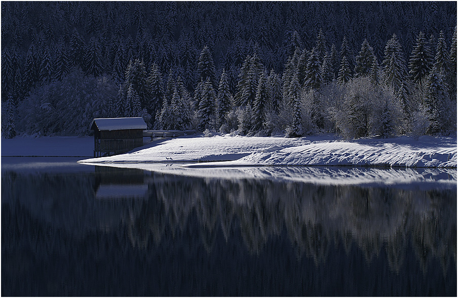 romantisch-ruhige Walchensee Winteridylle