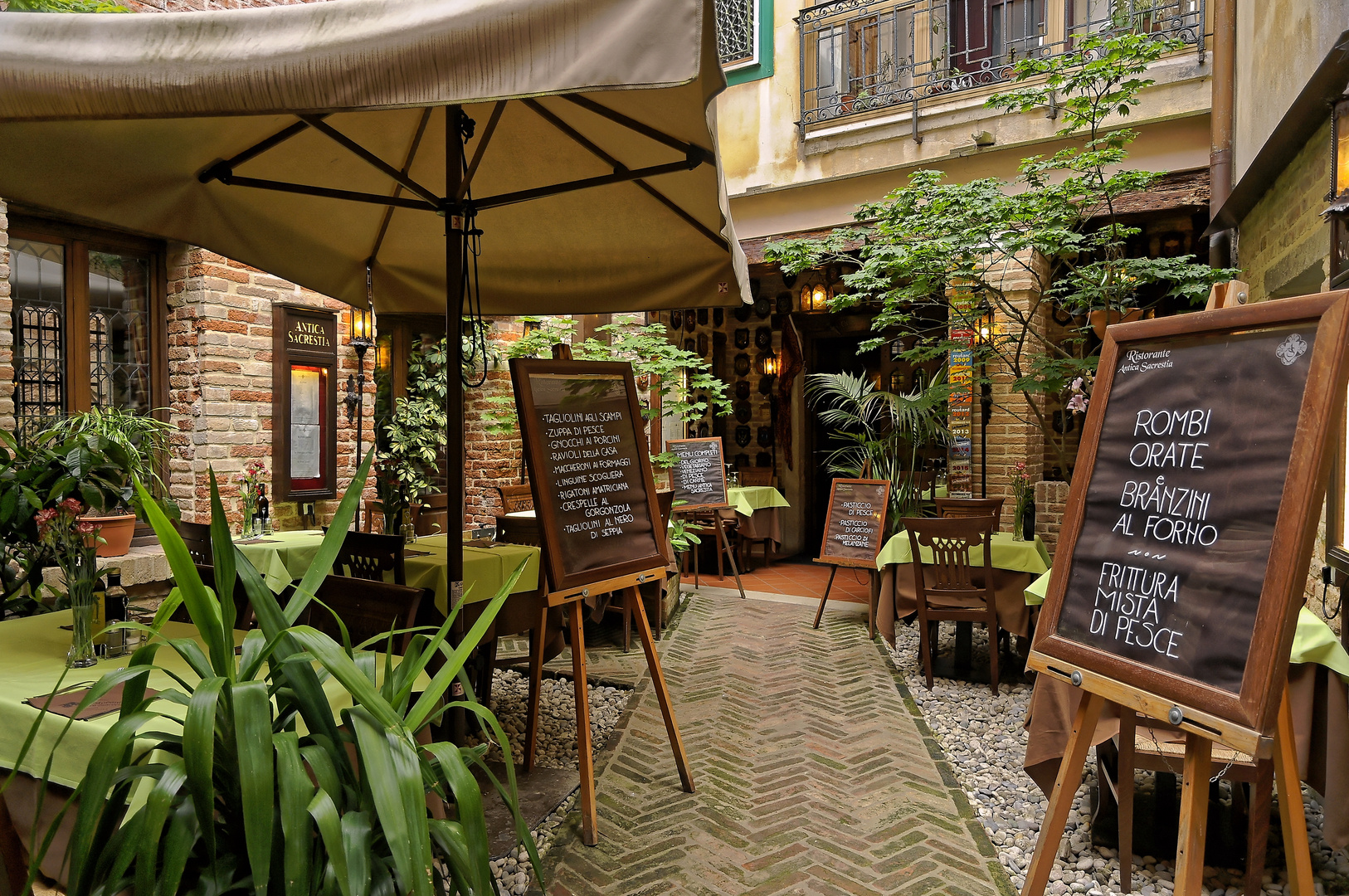 Romantisch Speisen in Venedig