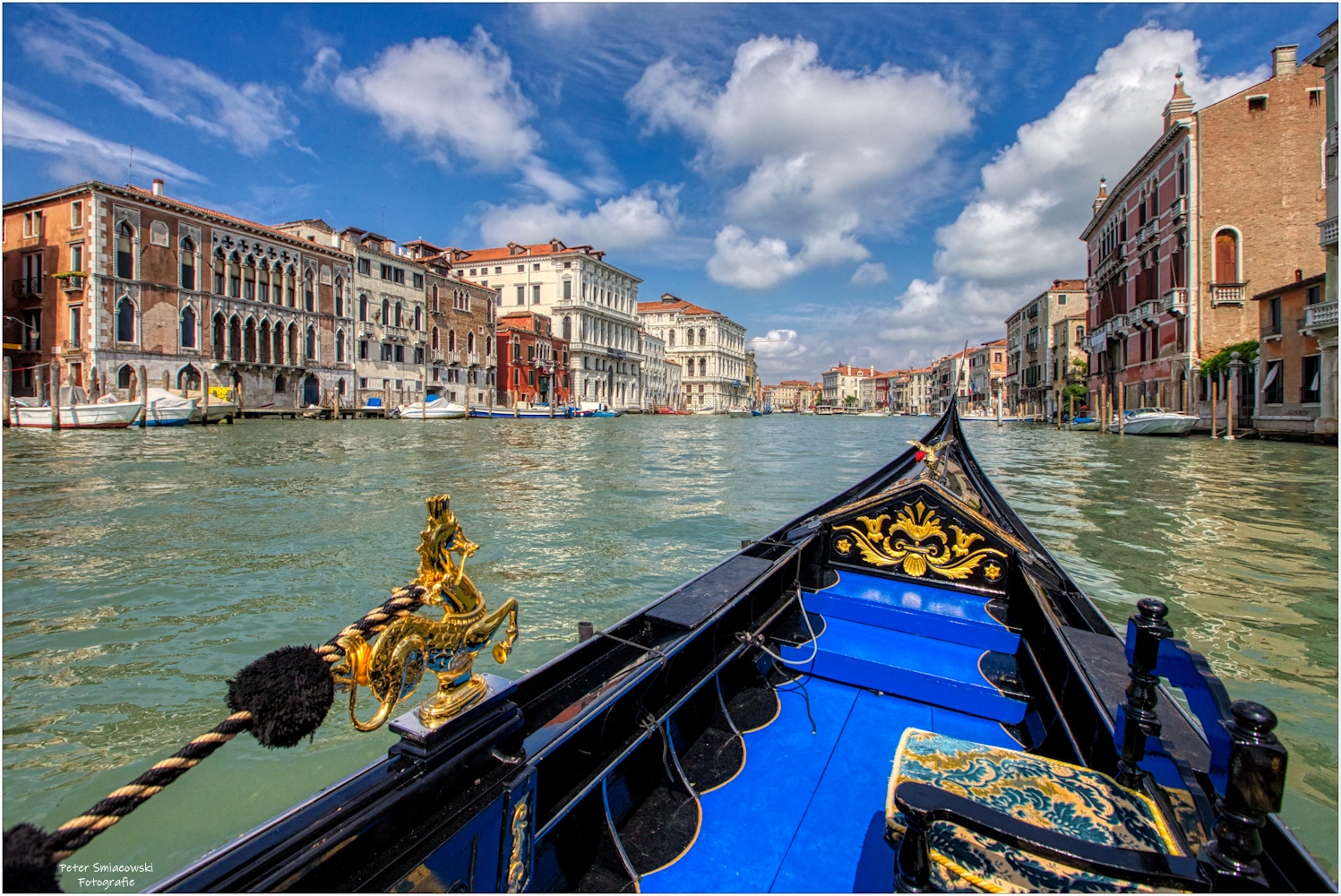 Romantische Gondelfahrt in Venedig