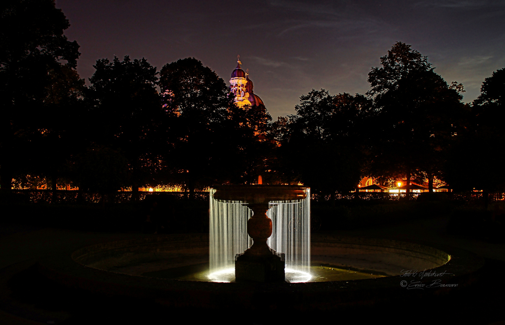 Romantischer Abend im Hofgarten München