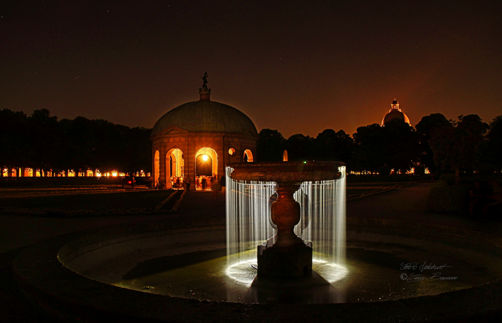 Romantischer Abend im Hofgarten München