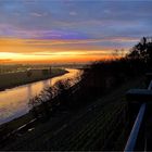 romantischer Abendblick auf die Elbe