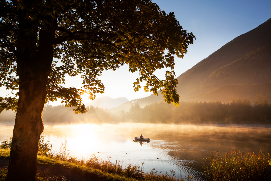 Romantischer Sonnenaufgang am Hintersee