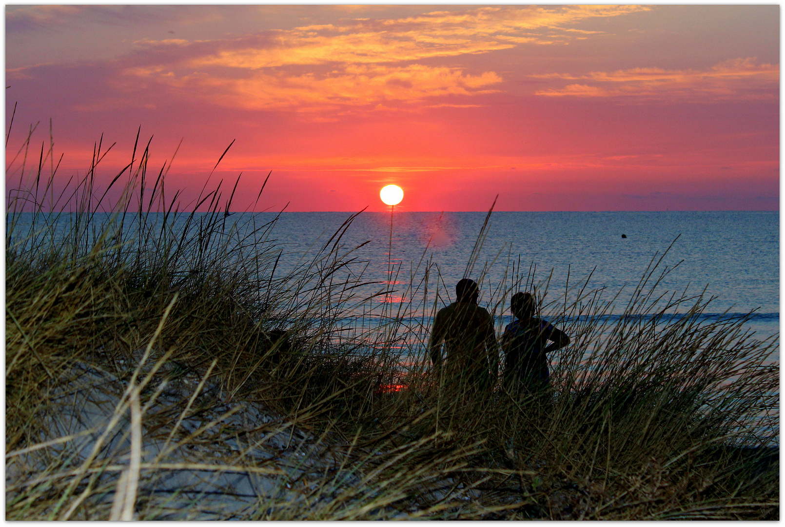 Romantischer Sonnenaufgang an der Playa de Muro