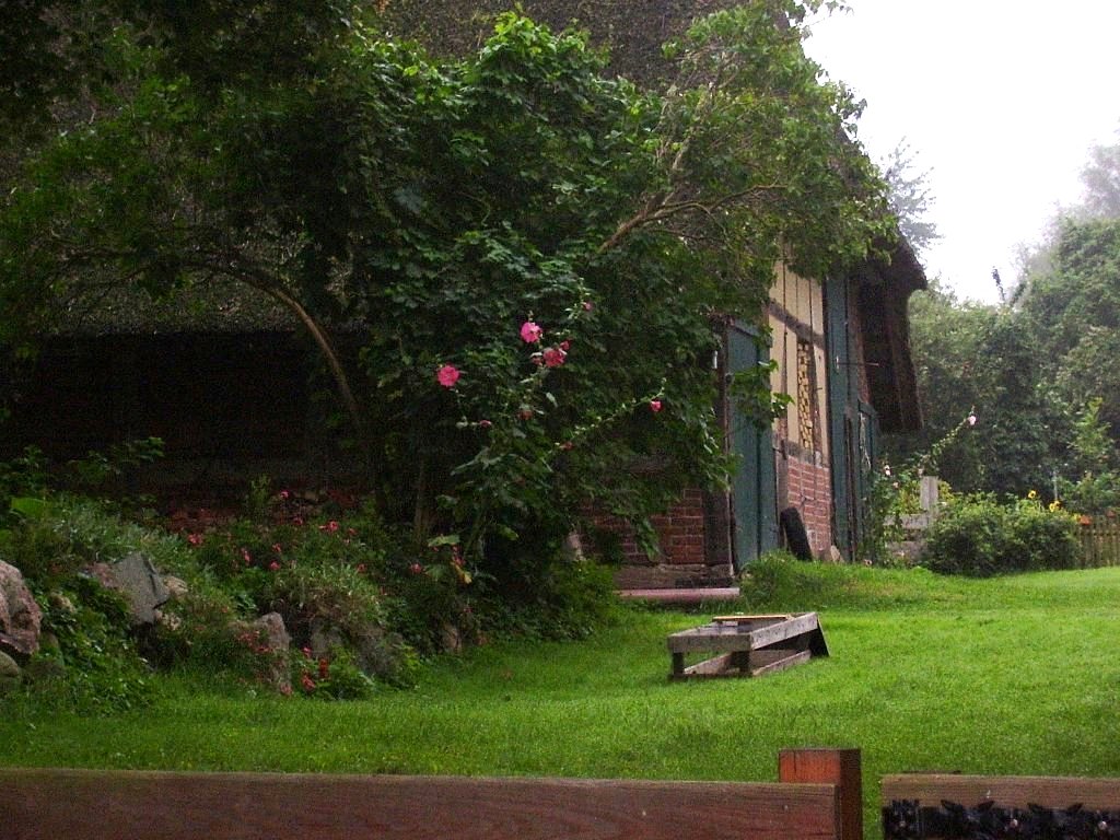 romantisches Bauernhaus direkt am See