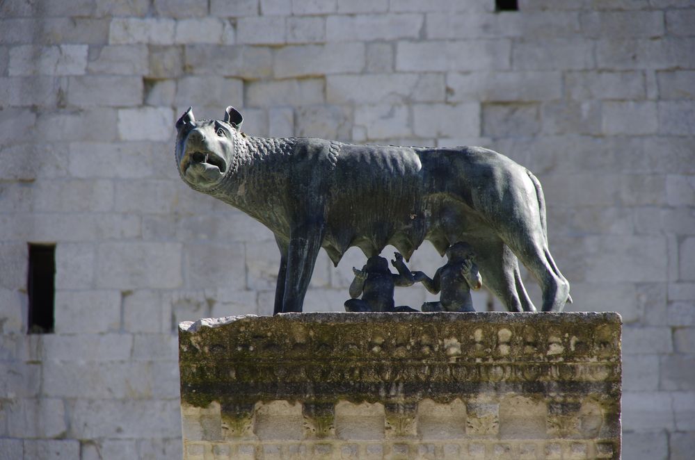 Romulus und ? in Aquileia
