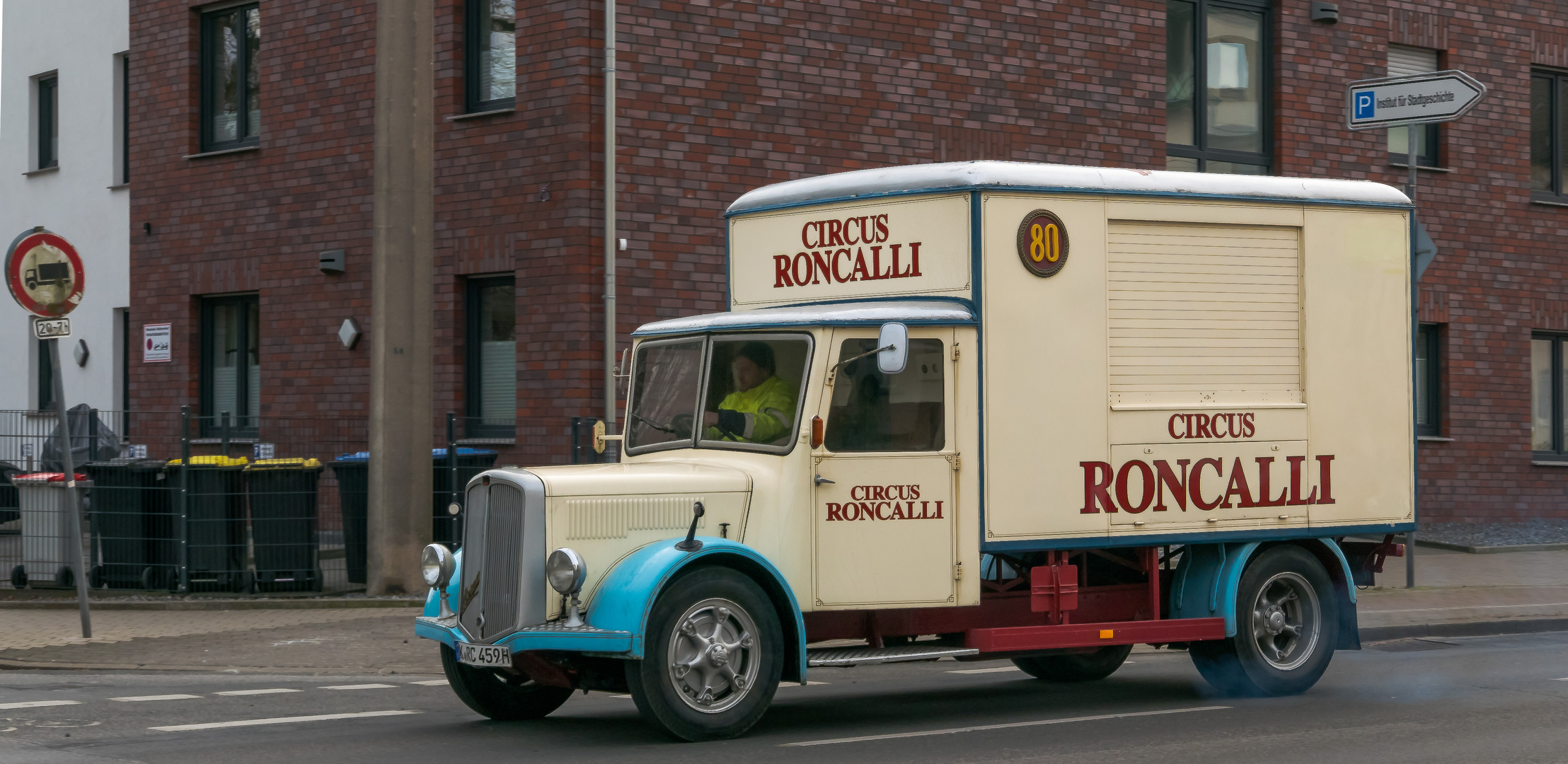 Roncalli rollt an (11)