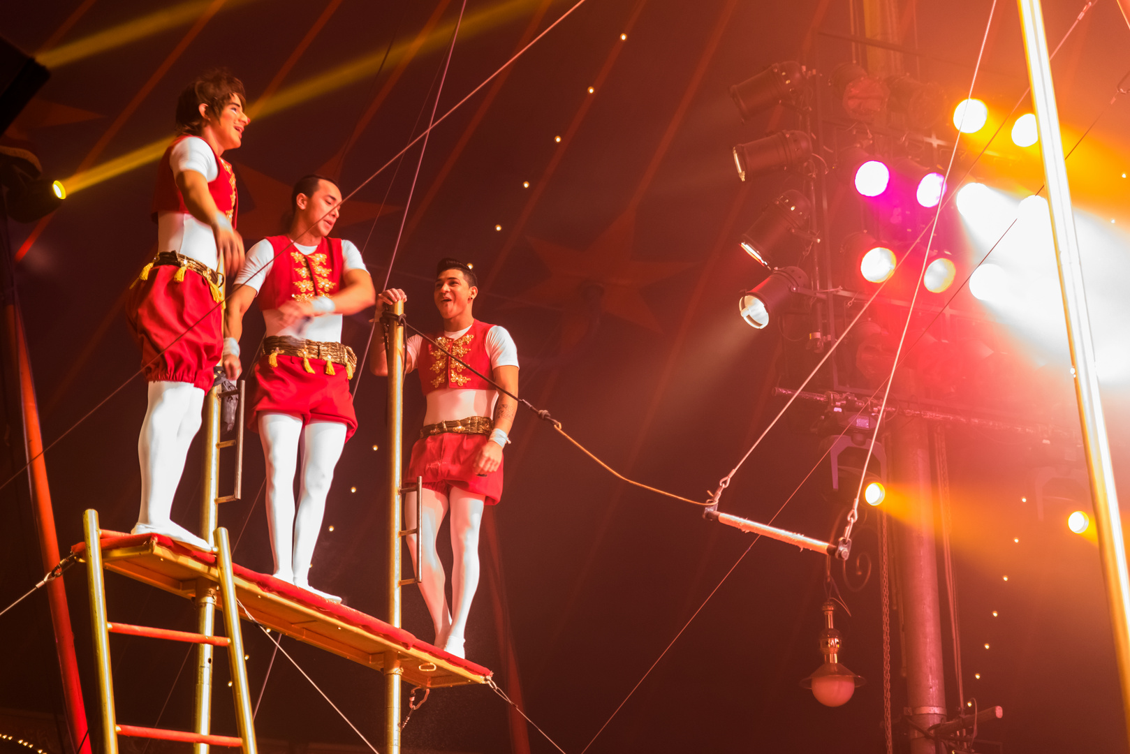 Roncalli-Weihnachtszirkus in Osnabrück_03