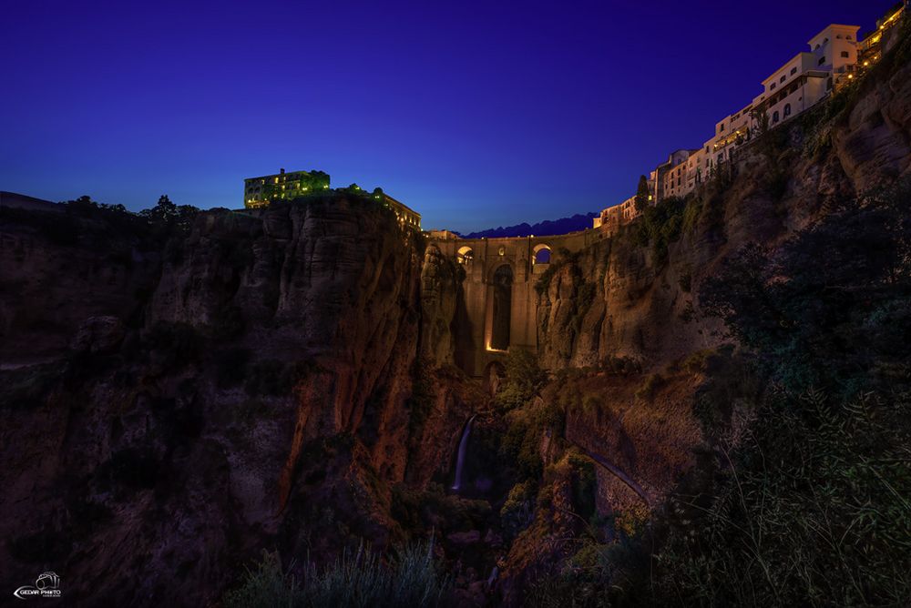 Ronda bei Nacht