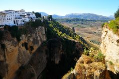 Ronda on the rocks