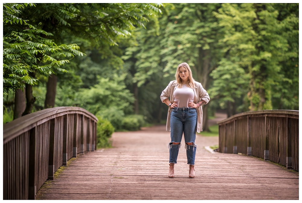 Ronja auf der Brücke