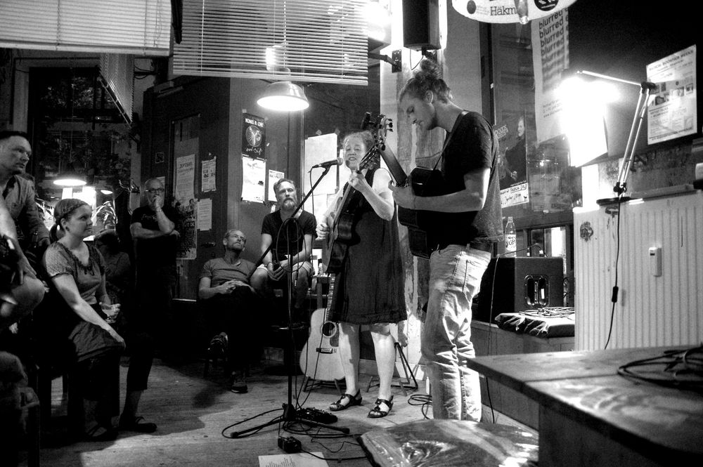 Roods and Reeds in der Jupi Bar 2 Foto & Bild | hamburg, gitarre ...