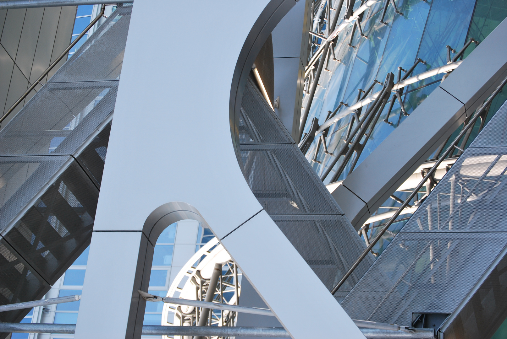 Roof Construction at DB-Fernbahnhof Frankfurt Airport Structural detail