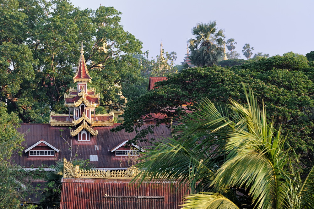 Roofs of Mawlamyaing