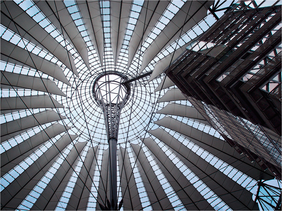 RooF@SonyCenter