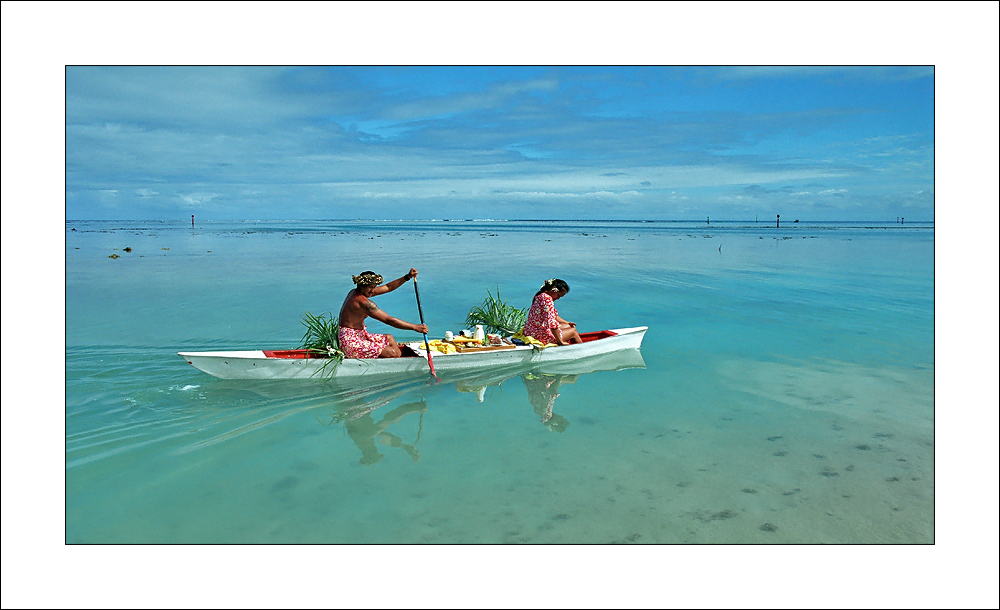 [ room service - Moorea ]