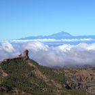 Roque Nublo mit Teide im Hintergrund