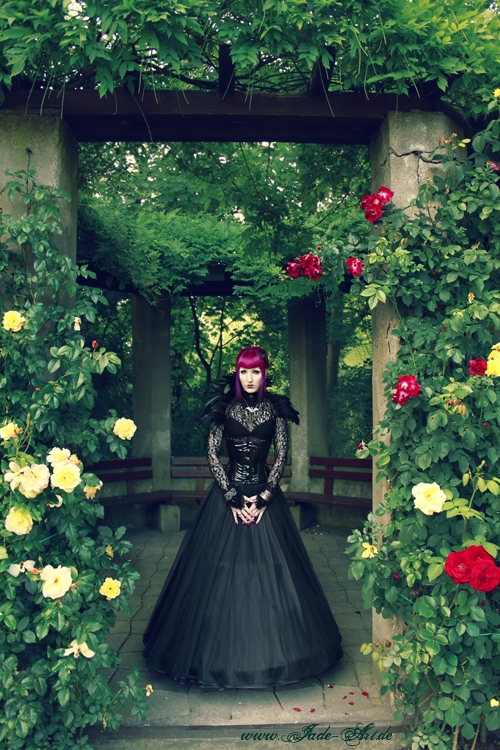 Rose Garden Queen 2