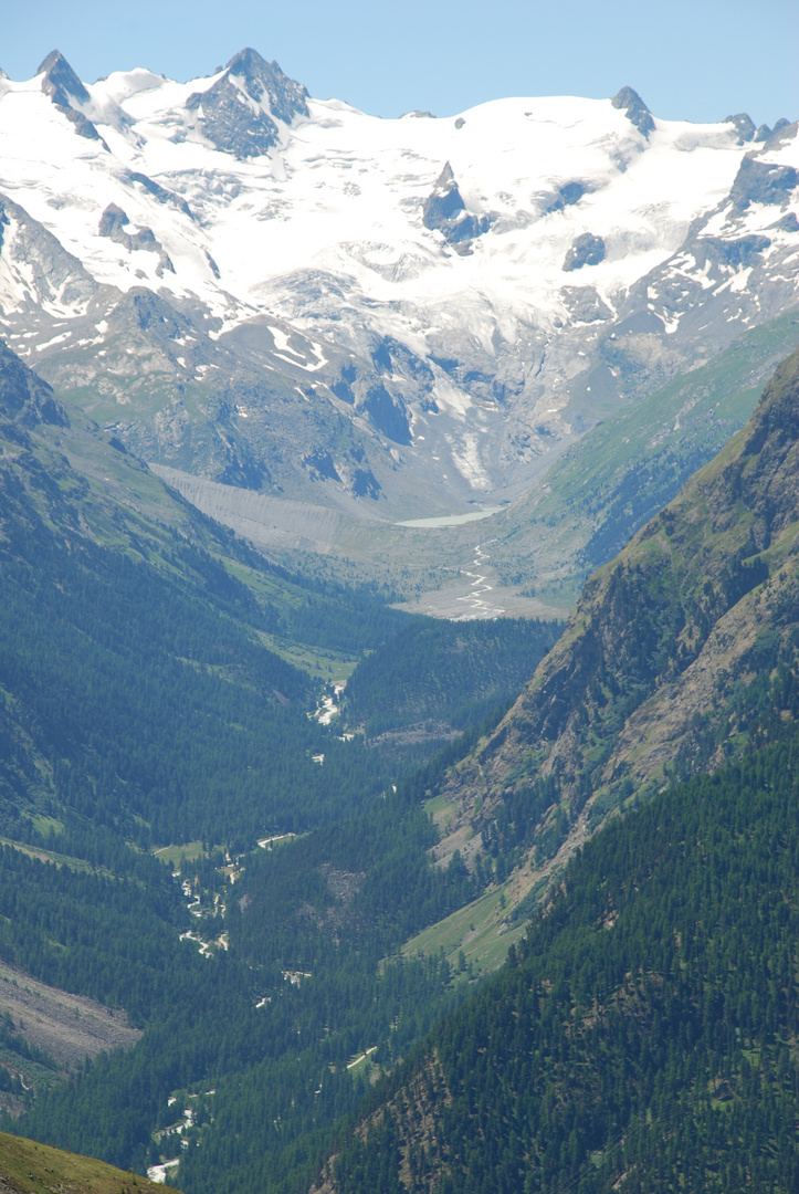 Rosegg-Tal in seiner ganzen Länge