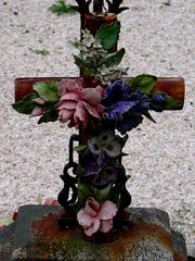 Rosen am Kreuz