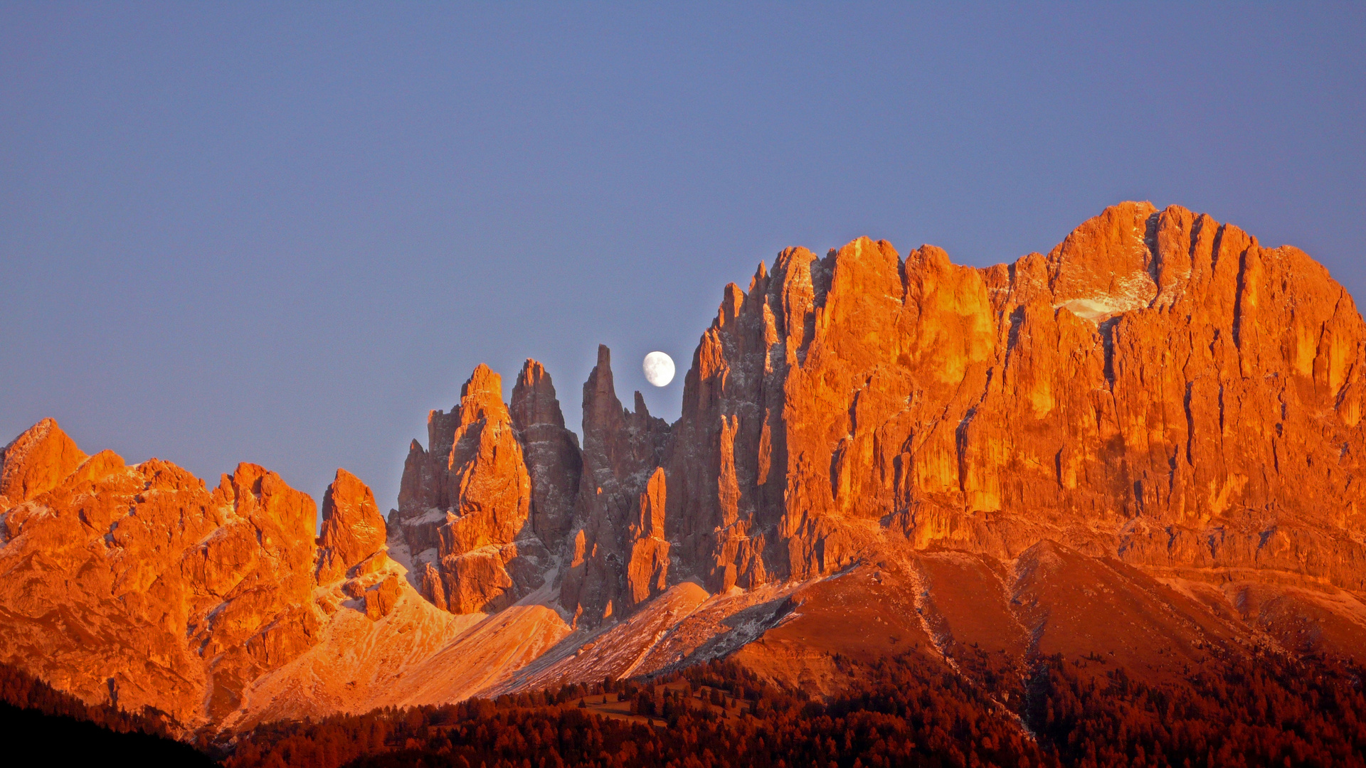 Rosengartenglühen mit Mond