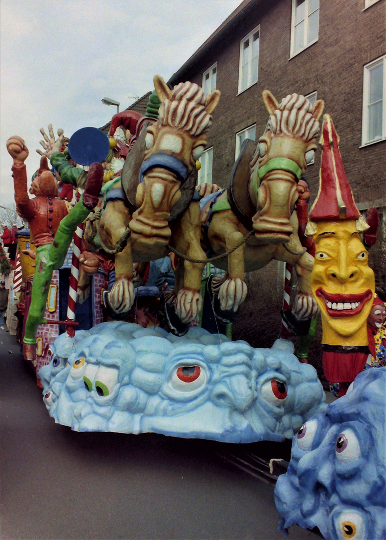 Rosenmontagsumzug in den 90er-Jahren