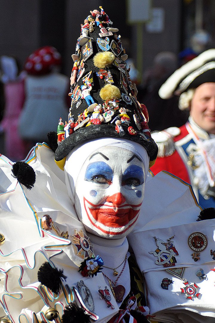 Rosenmontagszug in Mainz 2011 - Gesichter des Karnevals 01