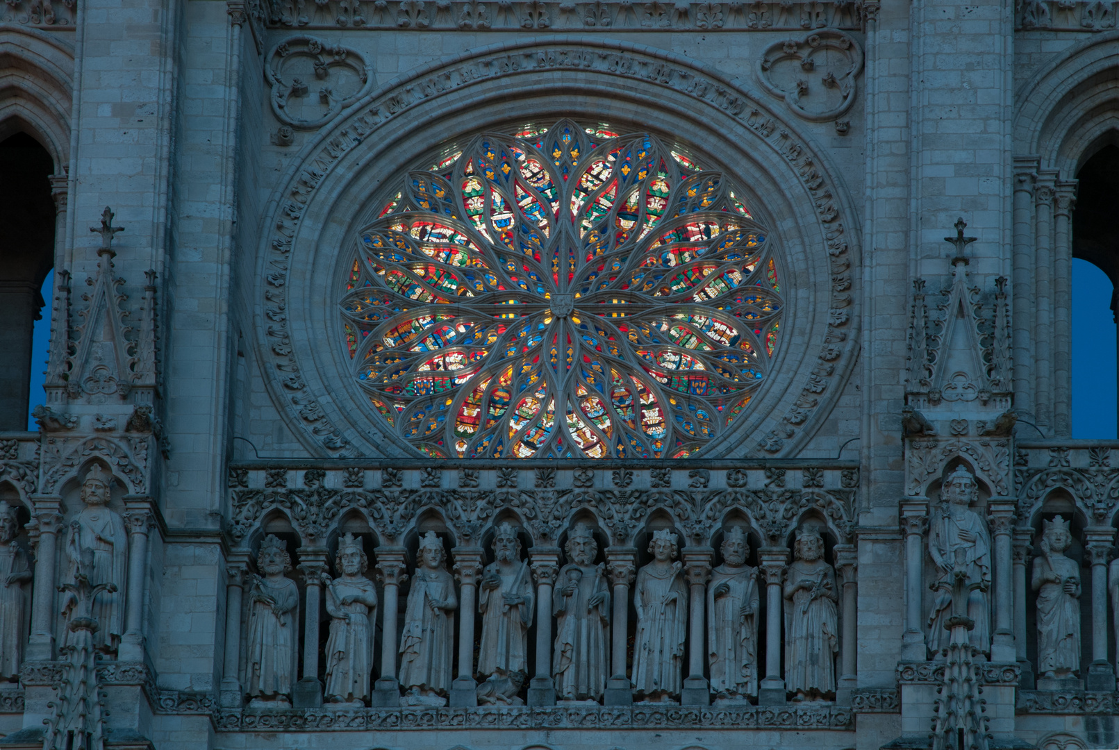 Rosette über dem Portal von Notre Dame d‘Amiens
