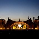 Roskilde Festival - Orange Bühne bei Nacht