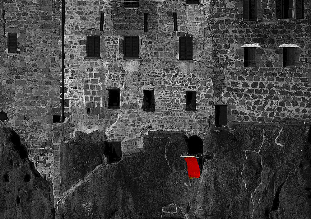 Rosso a Pitigliano