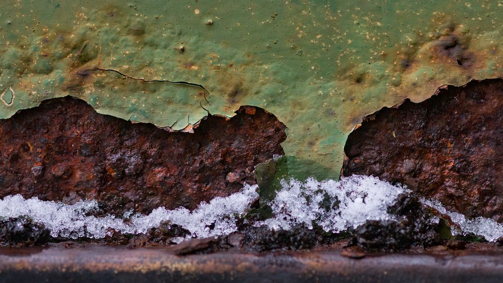 Rost + Farbe + Schnee