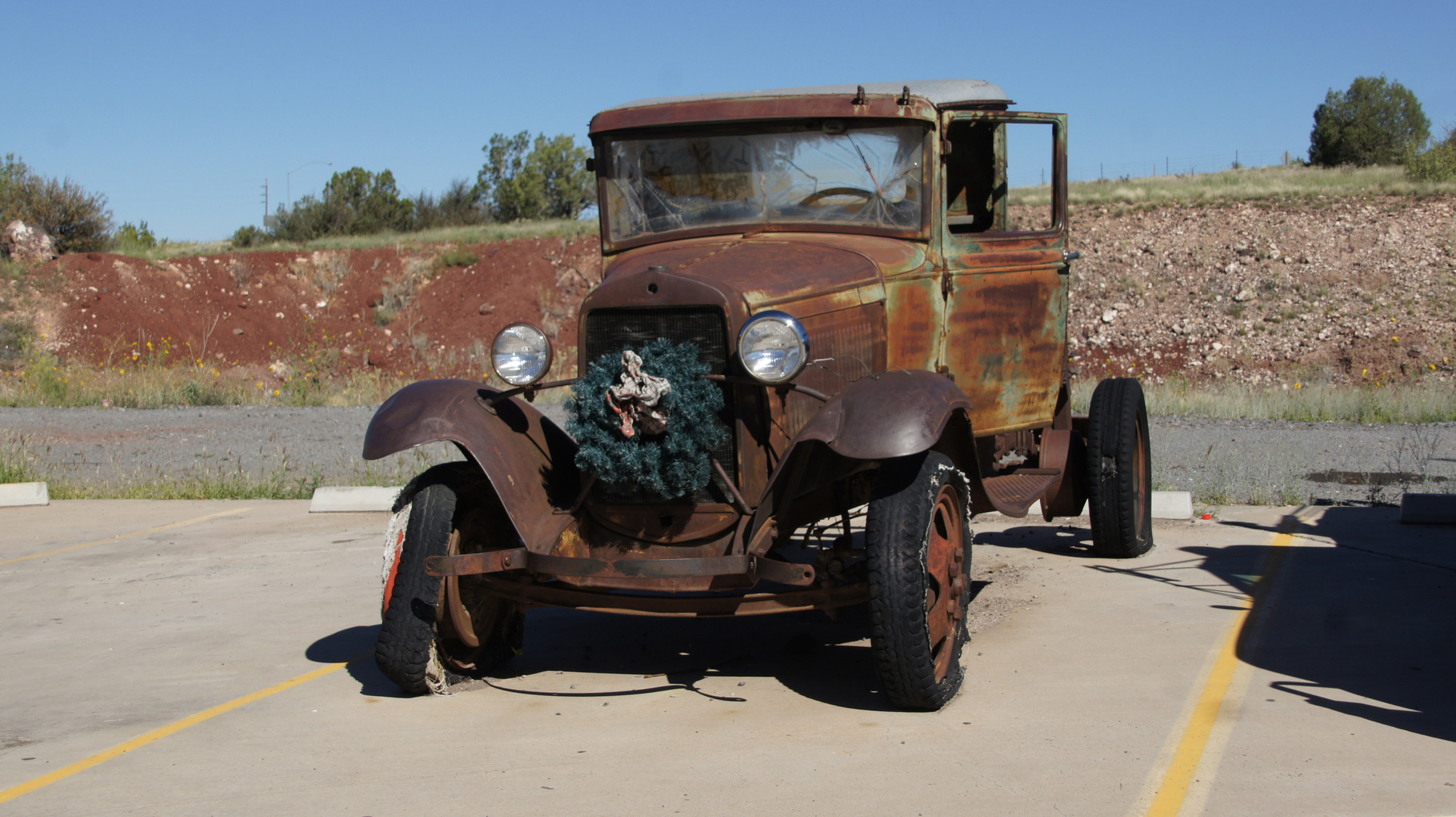 Rostkarre am Wegesrand der Route 66