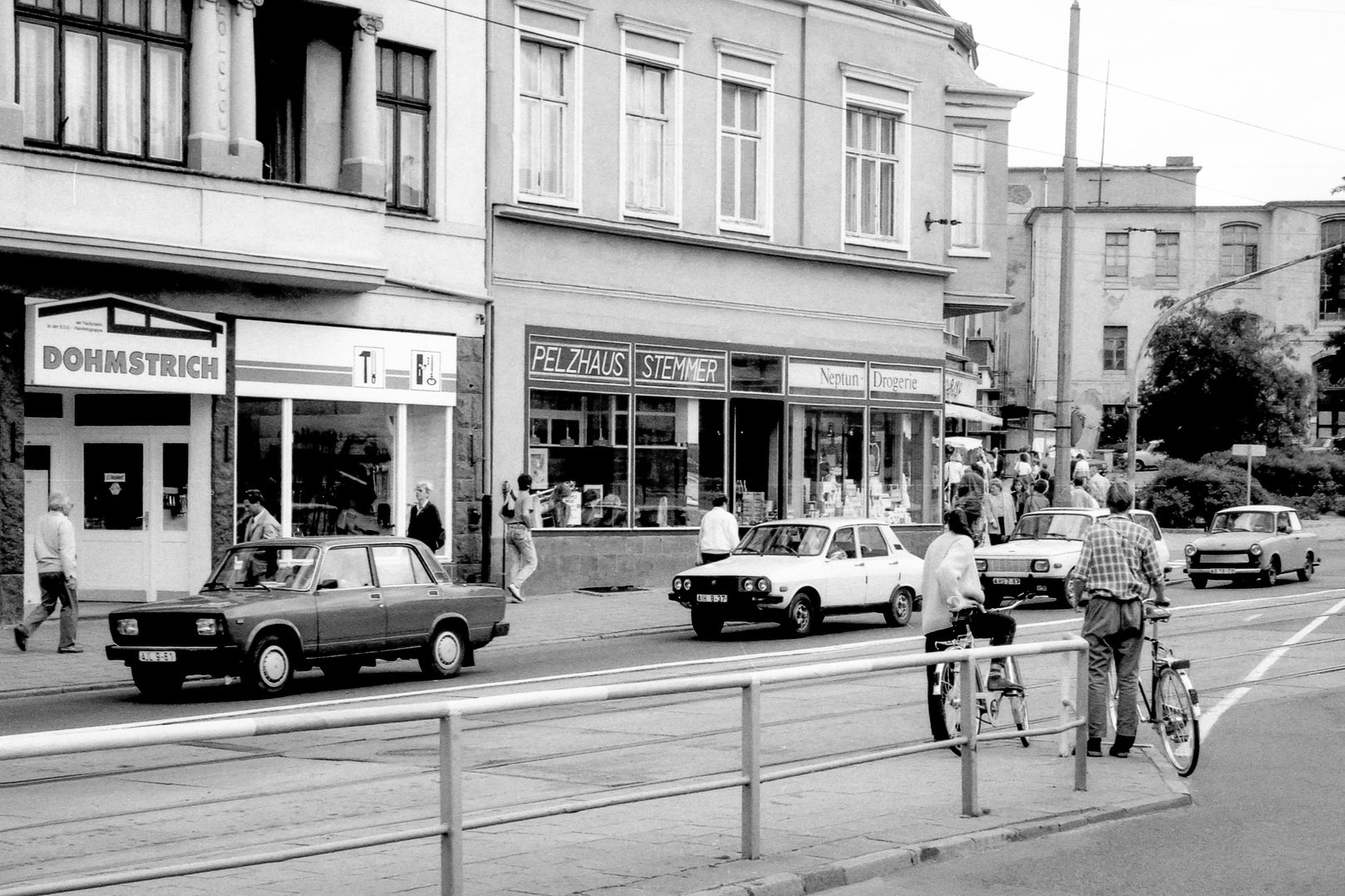 Rostock 1990 - Doberaner Platz (2)