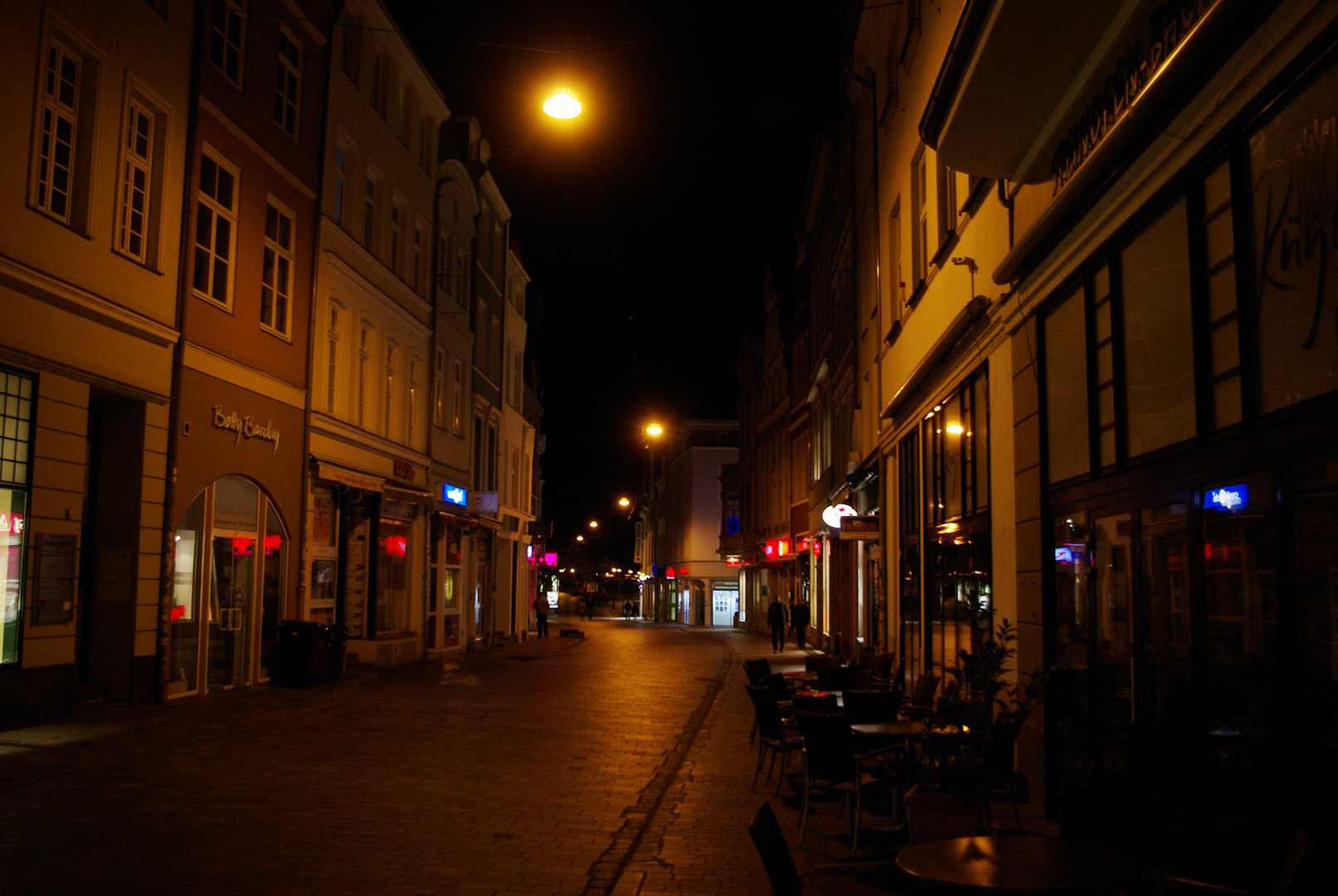 Rostock am Abend Foto & Bild | world, deutschland, europe Bilder auf