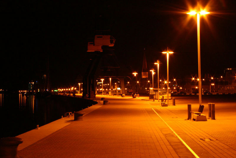 Rostock bei Nacht